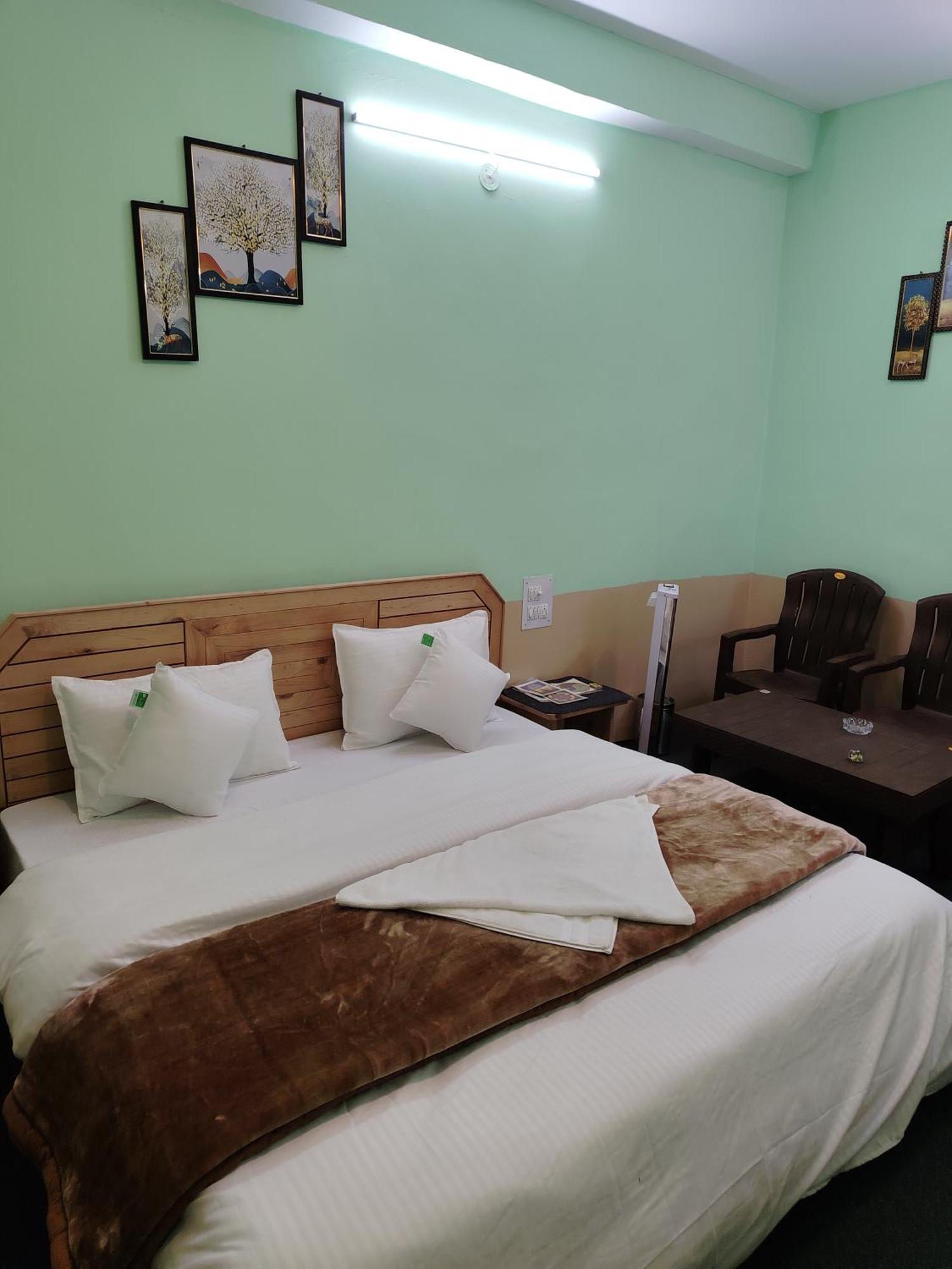 Appel Home Stay Banjār Exteriör bild