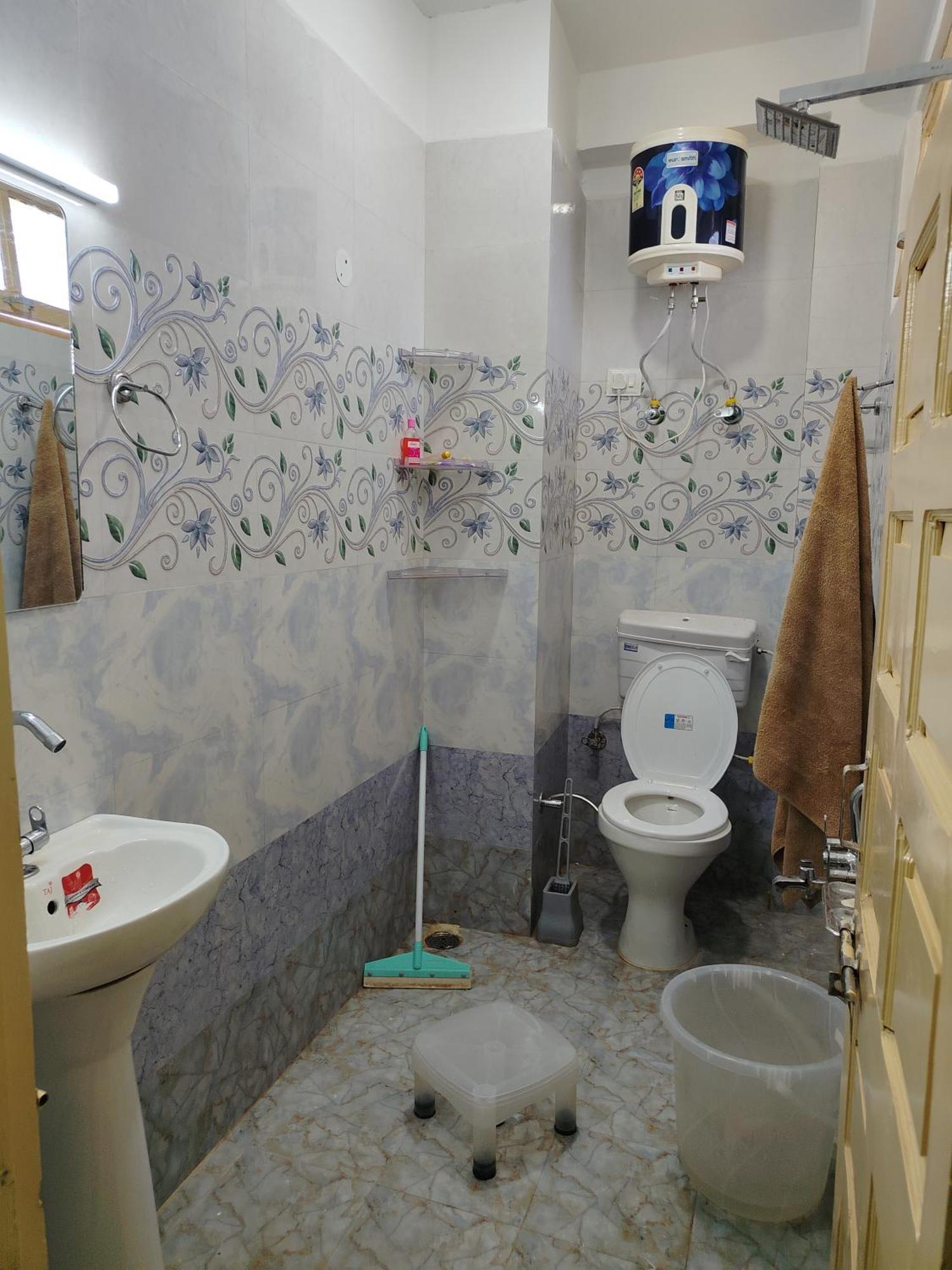 Appel Home Stay Banjār Exteriör bild