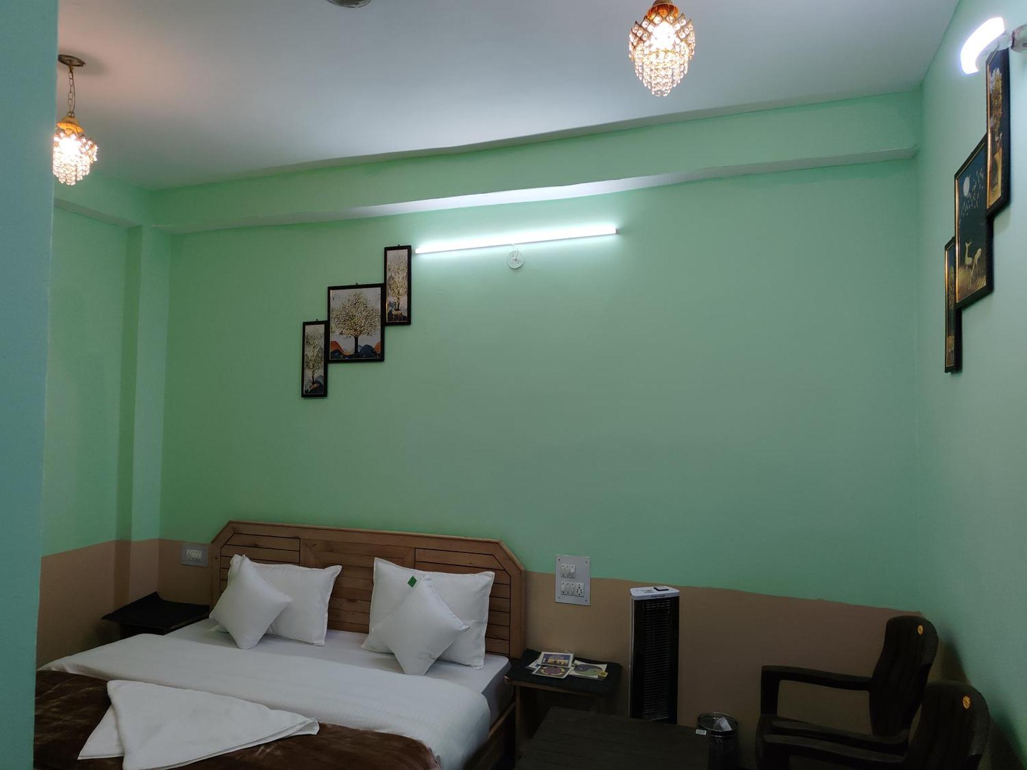 Appel Home Stay Banjār Exteriör bild